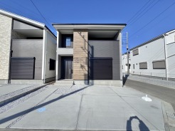 大型分譲地内のため、同世代のご家族やお子様がいらっしゃるのも心強いですね