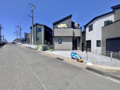 1号棟 外からの印象も、暮らし心地も、どちらも満足いただけるお住まいです。