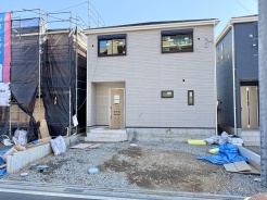 リビング横の和室は約4.5帖の心安らぐ空間