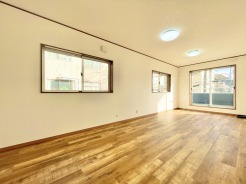 家族の会話も増えそうなリビング