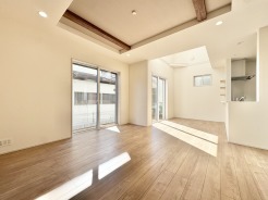 家族の集うリビングは約16.5帖