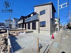 【長期優良住宅】お子様の遊び場や家庭菜園、ペットスペースにもぴったりのお庭付きで南側開放的で陽当たり良好です◎