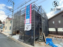 並列３台駐車可能・広々南庭付きの魅力詰まった新築戸建てのご紹介です。少しでも気になる方はお気軽にお問い合わせ下さい。