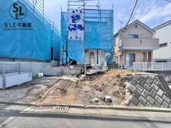 南東角地の為、開放感◎
南面には2面のバルコニー付の住宅です
