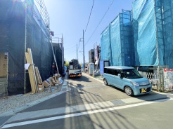 耐震 ＋ 制震の家、QUIE（クワイエ）。

その制震装置を搭載することで、地震の揺れに耐える「耐震性能」と、揺れを抑えて住宅へのダメージを軽減する「制震性能」を兼ね備えた建売住宅ブランド「QUIE」 。