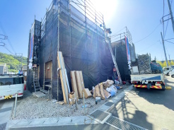 ◇第３者機関による「住宅性能評価書」取得住宅
◇基礎から屋根まで最長10年保証付き