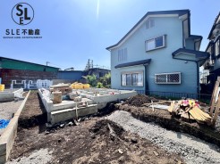 約49坪の開放感ある土地の3号棟。南側にはゆとりあるお庭もございます。是非一度ご覧になってみてください。