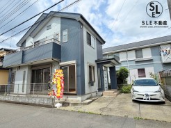 内装リフォーム済み・並列2台駐車可能な中古戸建のご紹介になります。即日予約も承っておりますので少しでも気になる方はお気軽にご連絡ください。