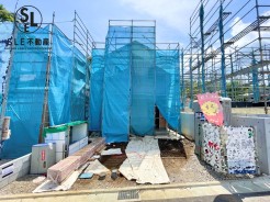 【住宅性能評価書取得物件】毎日の暮らしに嬉しい並列駐車スペースをしっかり確保。