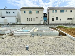 至近には比較的高い建物が少ないため、見晴らし・通風ともに良好です。是非一度現地にてご覧ください。