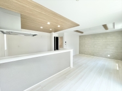 ※掲載の写真はモデルハウスを撮影したもので、実際の建物とは仕様・間取り・サイズ等が異なる場合があります。詳細は現地またはスタッフまでお問い合わせください。