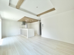 ※掲載の写真はモデルハウスを撮影したもので、実際の建物とは仕様・間取り・サイズ等が異なる場合があります。詳細は現地またはスタッフまでお問い合わせください。