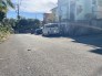 前面道路は比較的車通りが少ない為、落ち着いて駐車していただけます。