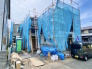 1号棟 ６月下旬完成予定の平塚駅徒歩約１１分のＺＥＨ水準省エネ住宅の新築戸建。近隣に同施工例の完成物件がございます。是非一度ご確認ください。