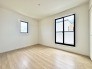 全居室２面採光で建物全体が明るく感じられます。