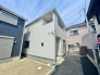シンプルでかつスタイリッシュな外観が魅力的な新築戸建です。
