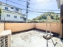 南向きで陽当たり良好な約6帖の大型バルコニーは多用途に使えます。