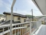 周辺には遮る高い建物が無いため、晴れた日はバルコニーはもちろん、各お部屋に太陽の光が届きます。