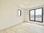 2号棟 全居室収納を完備に加えて、全居室2面採光のお部屋となっております。明るいお部屋は自然と気持ちまで明るくなってきそうです。