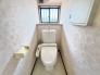 1階にはウォシュレット付きのトイレを完備しております。玄関近くにございますので、お帰りの際にも助かります。