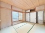 【リフォーム前写真】
2階和室は洋室へと仕様変更致します。主寝室6帖となりますので、広々とおくつろぎいただけます。