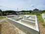 ■耐震 ＋ 制震の家
当社の2階建分譲住宅は、建築基準法で定められた壁量の1.5倍に達する十分な性能を誇っています。さらにその耐久性を上げるために、共同開発による制震装置(SAFE365)を完成。