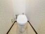 タンクレスのトイレを完備しております。