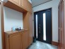 住まう人も来客も入った時にワクワクさせてくれるオシャレな玄関♪
収納もたっぷりあるので、靴がたくさんあっても安心！
気持ちの良い朝は、毎日ここからスタートしていきます♪
