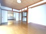 大空間リビングは家族のオアシスへ
毎日家族が笑顔で生活する空間であるリビング。
広さと明るさには拘ってほしい空間です
