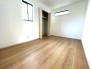 納戸6帖　1階 
寝室やお子様の部屋や趣味のお部屋としても利用できます。