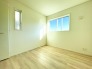 2号棟 2階洋室4.5帖のお部屋。