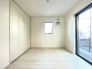 1階洋室4.5帖のお部屋。客間として活用したり、様々な用途でご活用いただけます◎