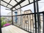 屋根がついているため、ちょっとした雨は防げそうです◎