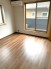 2階洋室8.3帖/バルコニーに出ることのできるお部屋です。