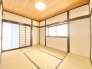 2階和室6帖のお部屋からもバルコニーに出ることが出来ます。