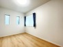 東側の洋室は約5.2帖
