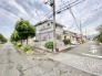 北東・南東角地に立地するため開放感があります。