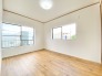 2階洋室6帖のお部屋。