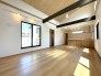 2023年5月　新築入居前の写真
LDK約19帖、勾配天井で解放感があります。