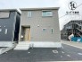 角地につき、開放感のある新築分譲住宅です。