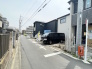 2号棟 ＬＤＫ18.3帖の開放感ある広々リビング◎可動棚付きの収納があるため、すっきり整頓できます♪