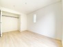 2号棟 2階洋室6帖のお部屋。