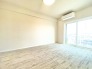 洋室5帖のお部屋。すべてのお部屋からバルコニーに出ることができます◎
