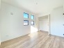 2階洋室6帖のお部屋。各居室収納付きのため、お部屋を最大限有効活用していただけます。