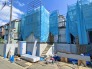 2つの部屋を行き来できるワイドバルコニーは南向きで陽当たり良好。