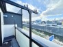 周りに高い建物がなく遮るものがないため、陽当たり良好なバルコニーです◎