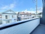 2号棟 南向きで陽当たり良好なバルコニー◎洗濯物がよく乾きます。