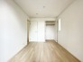 2号棟 南東側の居室約5.2帖は寝室として使用可能です。