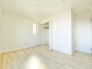 2階洋室6.5帖のお部屋からもバルコニーに出ることが出来ます。