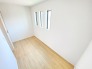 2階洋室4帖のお部屋。
